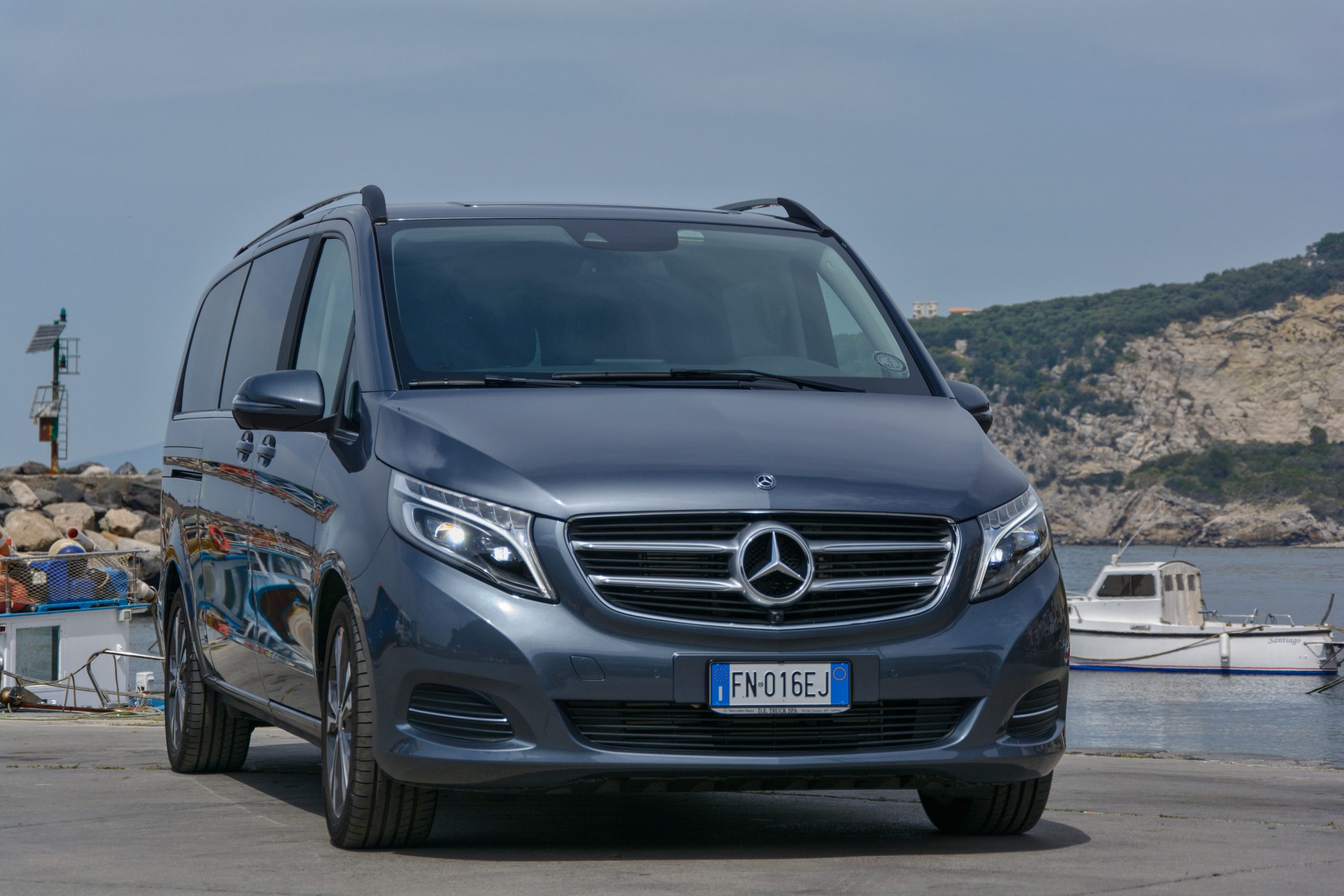 Mercedes Sprinter minibus